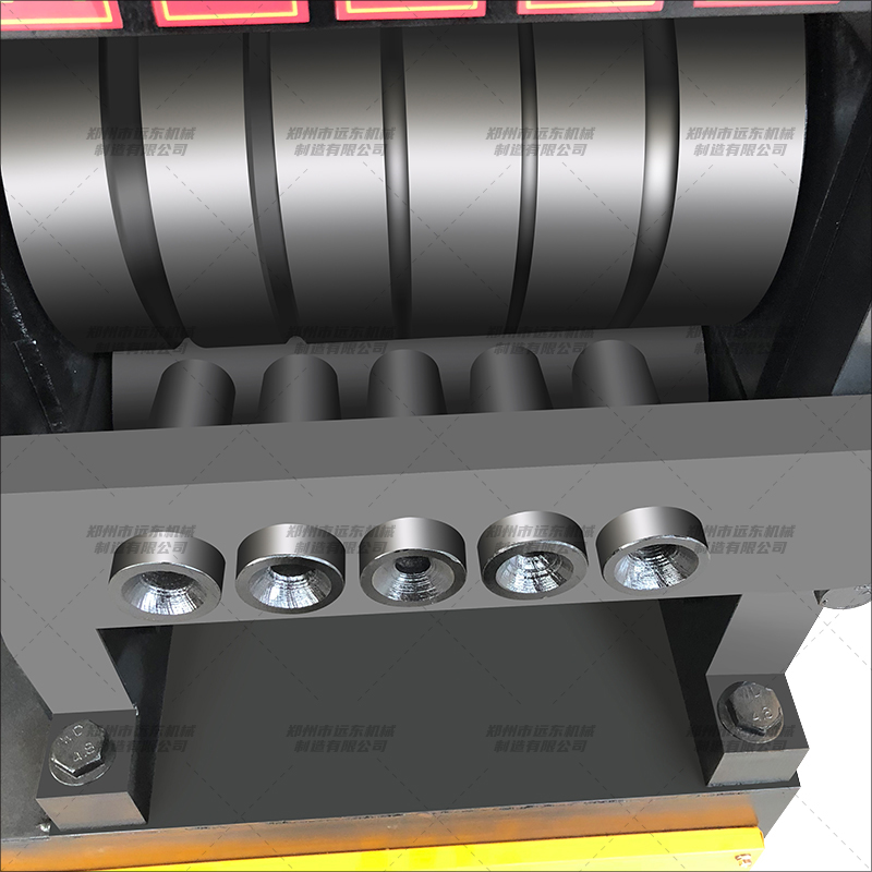 6-14型廢舊鋼筋調(diào)直機(jī)(圖4) 6-14型廢舊鋼筋調(diào)直機(jī)(圖4)